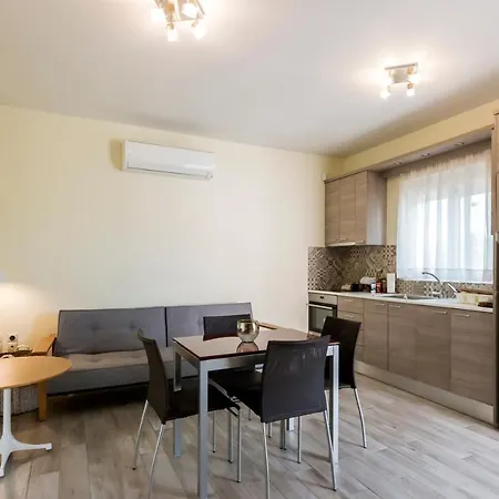 Sun, Sand, & Seclusion - Artemis With Private Pool Apartment