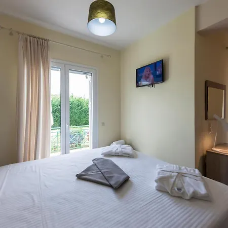 Apartment Sun, Sand, & Seclusion - Artemis With Private Pool Finikounta