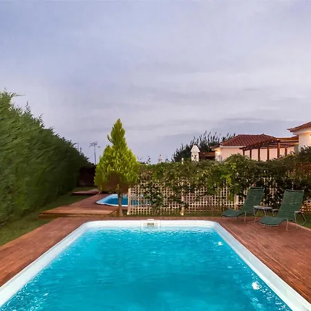 Sun, Sand, & Seclusion - Artemis With Private Pool Apartment